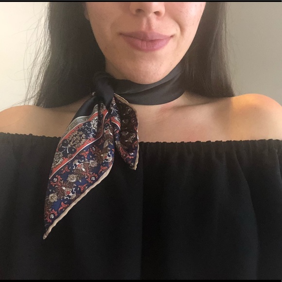 Lot of 2 Forever 21 scarves - Picture 5 of 6